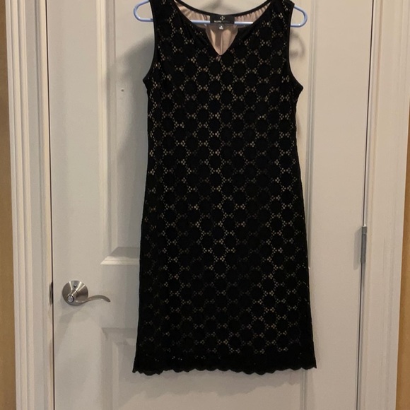 Ronni Nicole Dresses & Skirts - Ronni Nicole Black Lace Sleeveless Dress